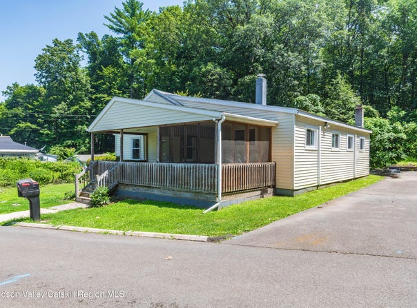 48 Petit Avenue, Kingston, NY 12401