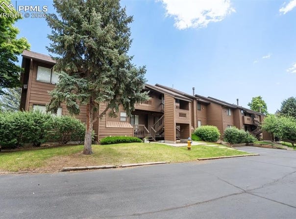 3021 Capstan Way, Colorado Springs, CO 80906