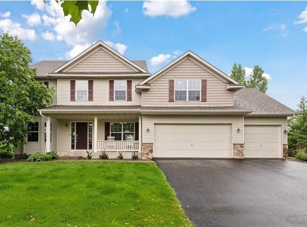 9477 Glacier Road, Minnetrista, MN 55375