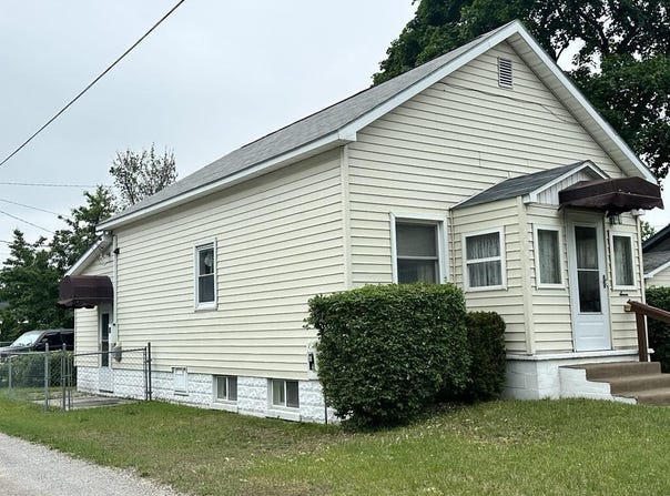 711 S 8th Avenue, Alpena, MI 49707