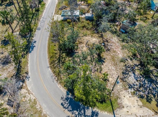 116 NE First Ave, Steinhatchee, FL 32359