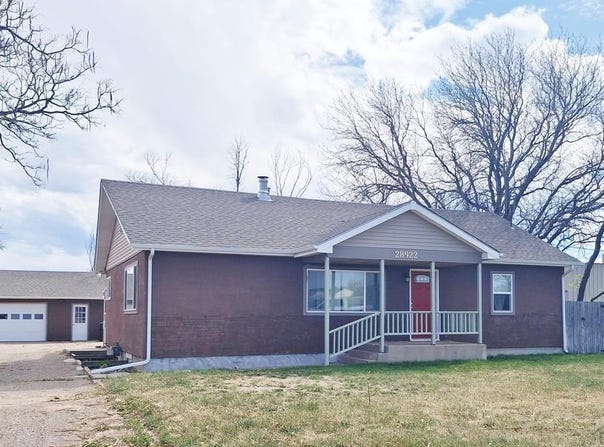 28922 Everett Rd, Pueblo, CO 81006