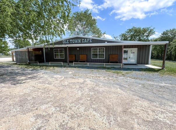 114 S Central Ave, Marietta, TX 75566