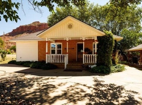 107 S 300 E, Kanab, UT 84741