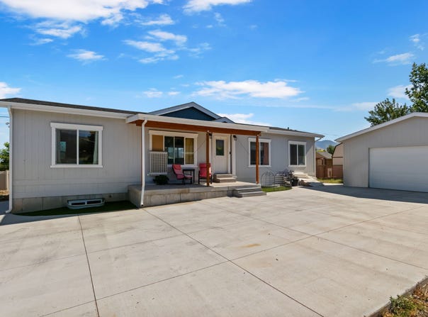 516 N BROADWAY, Tooele, UT 84074