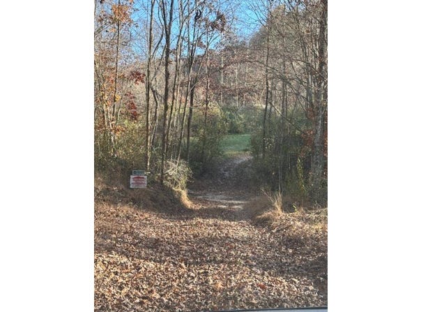 500 Beechmont Road, Sandy Hook, KY 41171