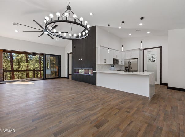 2701 W Villa Loop, Show Low, AZ 85901