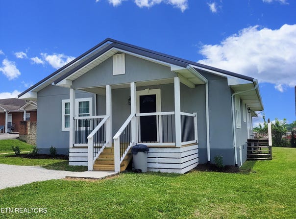 212 Ellison Rd, LaFollette, TN 37766