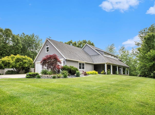 3778 22nd Street, Dorr, MI 49323