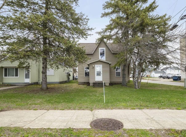 110 W 4th Street, Kalkaska, MI 49646