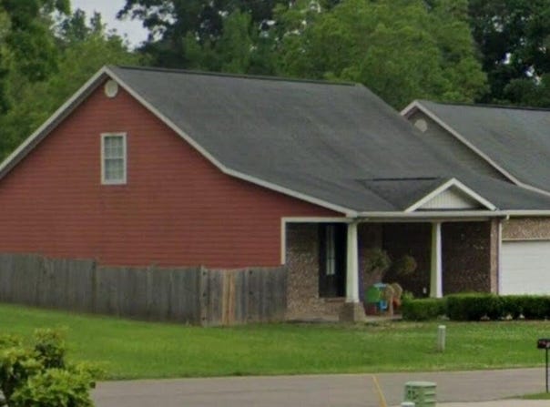 22 Fleur-De-Lis Dr., Laurel, MS 39440