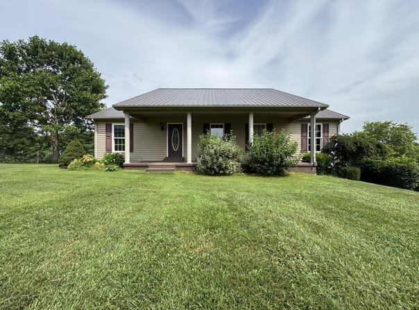 481 Lake View Road, Ewing, KY 41039