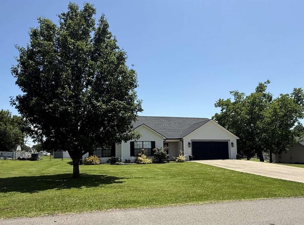 Ozark, AR 72949
