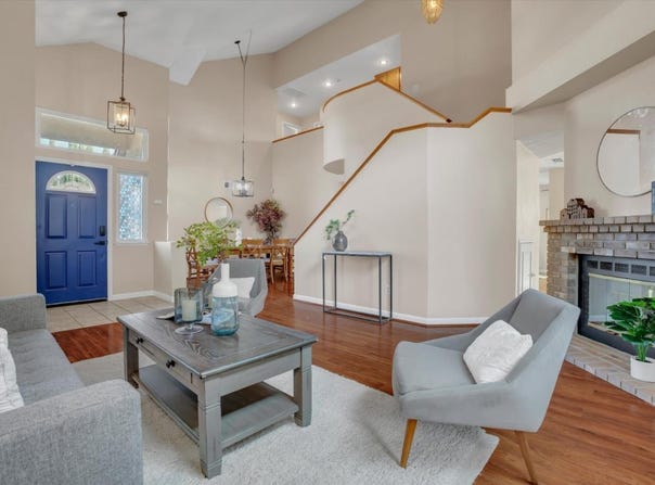 825 Foxwood DR, TRACY, CA 95376