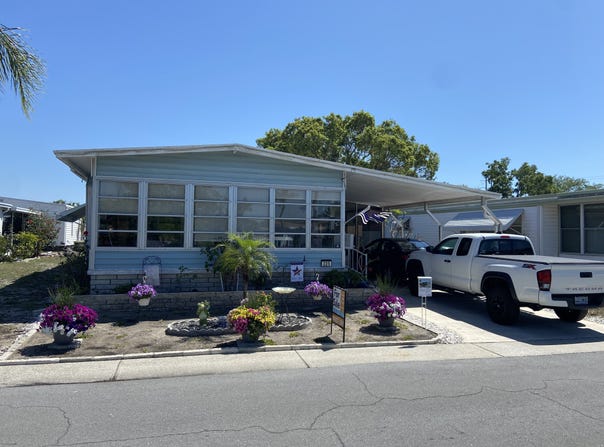 39248 US HWY 19N, Tarpon Springs, FL 34689