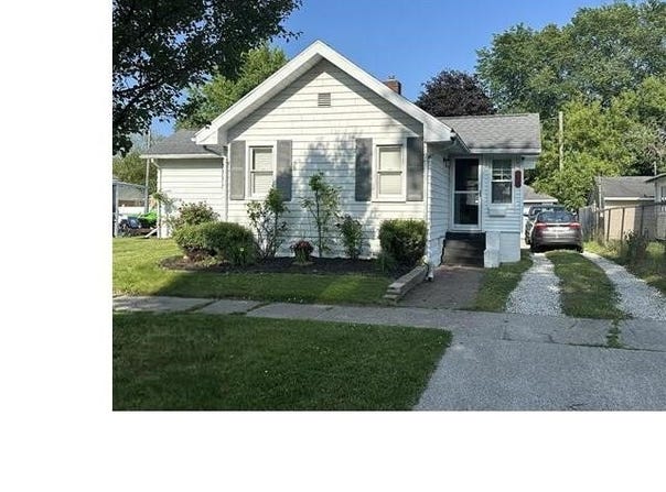1409 S Warner, Bay City, MI 48706