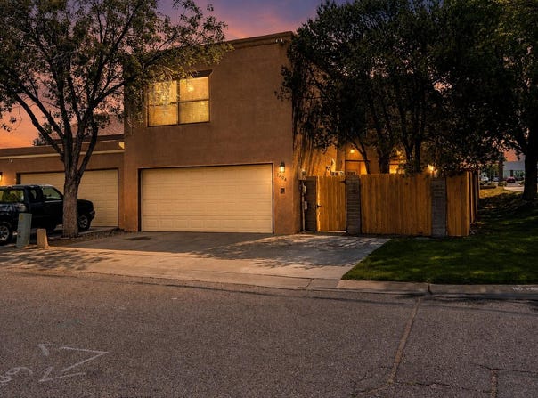 7904 Blue Jay Lane NE, Albuquerque, NM 87109
