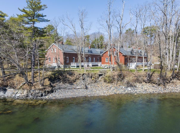 6 Quartermaster Court, Portland, ME 04109