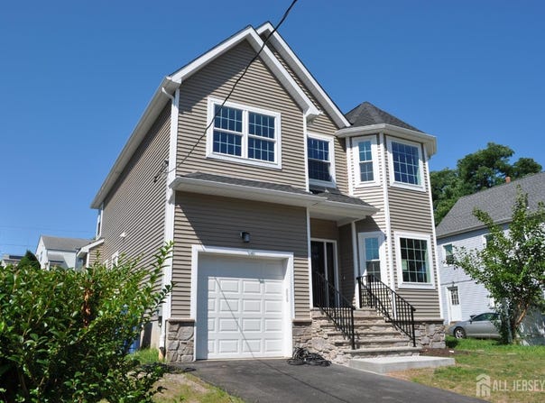 95 S FULTON Street, Woodbridge Proper, NJ 07095
