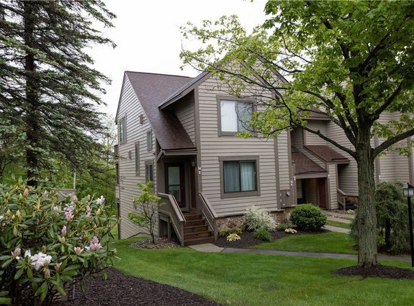 W1 Sunridge Dr, Seven Springs Resort, PA 15622