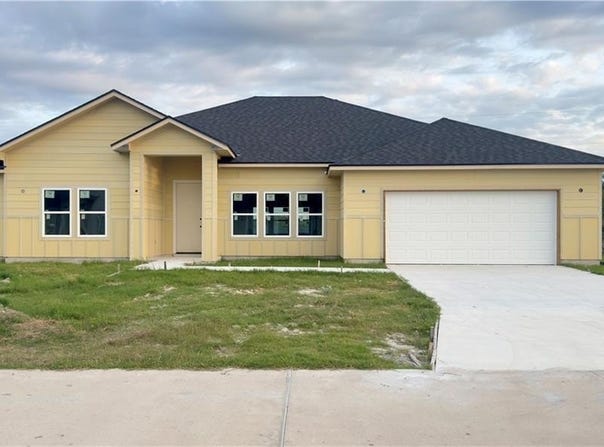 112 Shoalwater Way, ROCKPORT, TX 78382