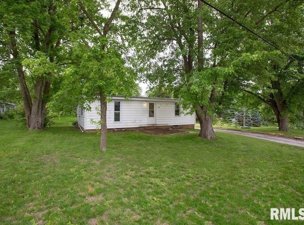 721 N MAIN Street, Eureka, IL 61530