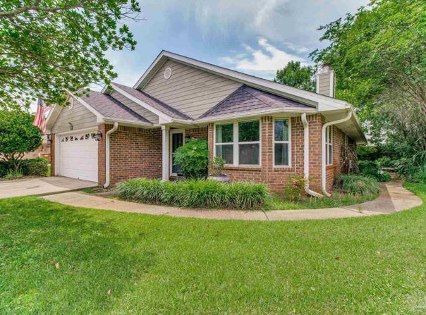 2803 Clearlake Pl, Gulf Breeze, FL 32563