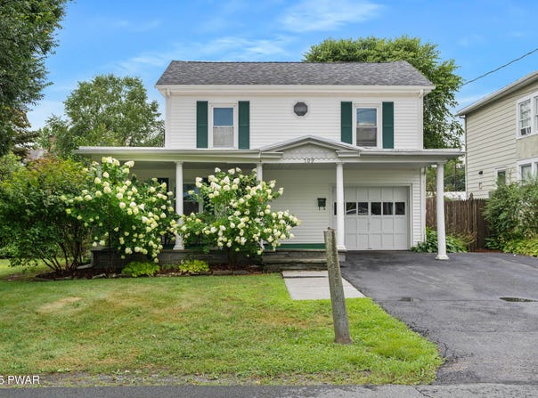 109 E George Street, Milford, PA 18337