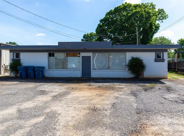 1112 E Main Street, Maiden, NC 28650
