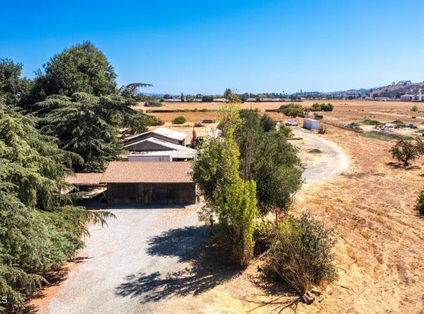 320 Kirby Avenue, Morgan Hill, CA 95037