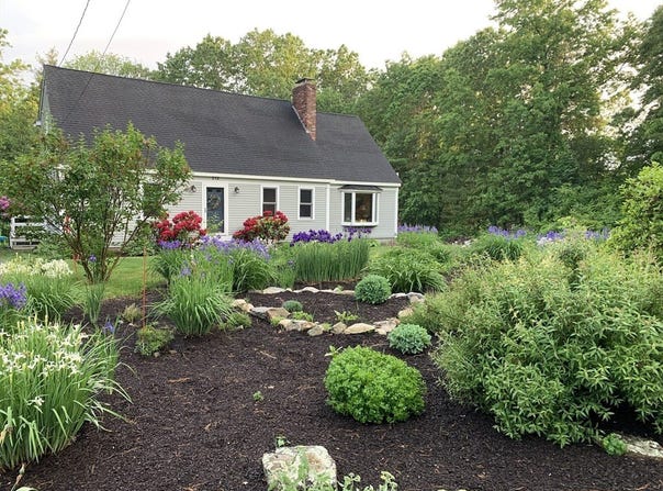 212 Taylor Rd, Stow, MA 01775