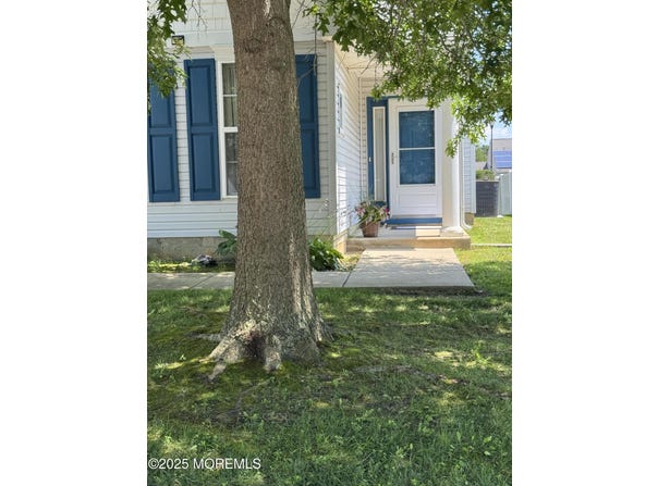 112 Giunta, Mays Landing, NJ 08330