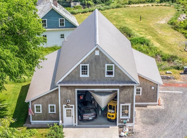 11 Steamboat Hill Road, Swans Island, ME 04685