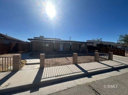 233 N Fairview ST, Ridgecrest, CA 93555
