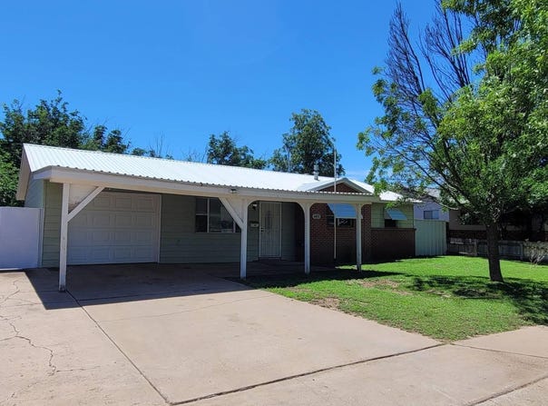 907 S Caminisito Street, Roswell, NM 88203