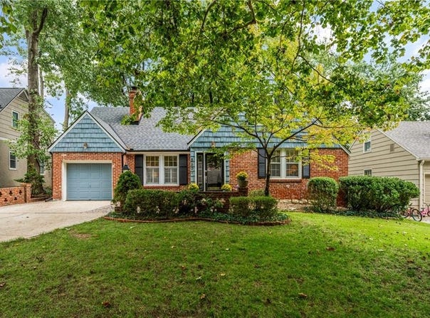 5307 Aberdeen Road, Fairway, KS 66205