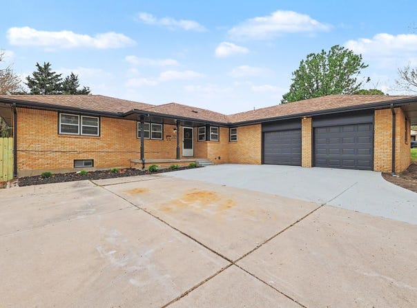 801 E Goeldner, Derby, KS 67037