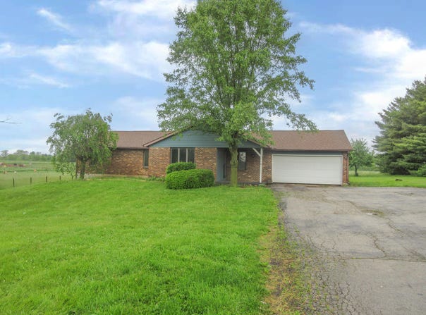 3594 Beanblossom Road, Greenville, OH 45331