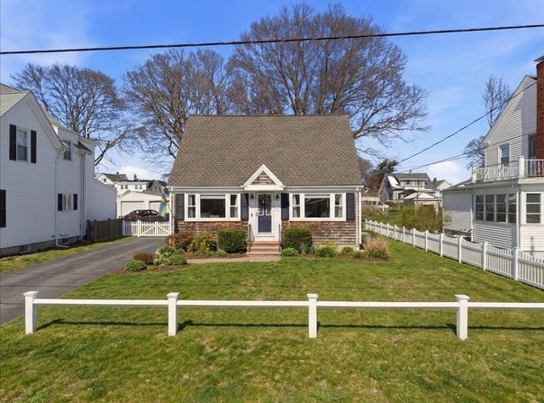 46-R Avon St, Taunton, MA 02780