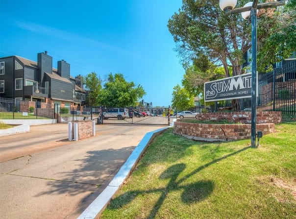 11530 N May Avenue, Oklahoma City, OK 73120