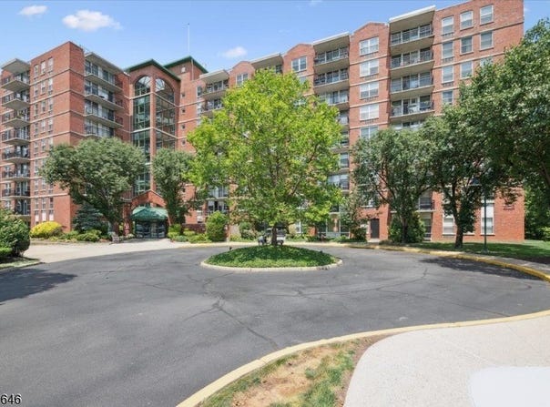 300 Main St UNIT 608, Little Falls Twp., NJ 07424-1356