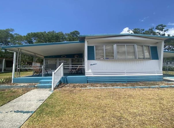 39615 Papaya Ave, Zephyrhills, FL 33542