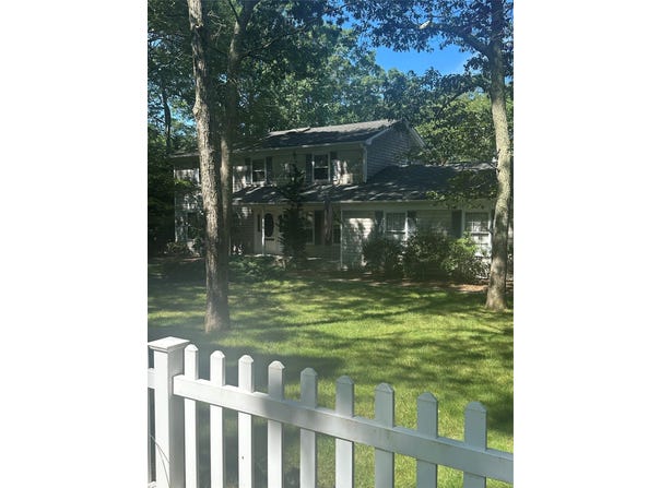 21 Windwood Court, Westhampton, NY 11977