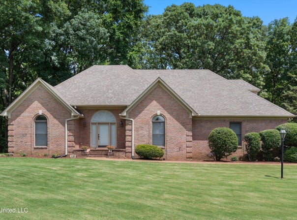 8136 Saddlebrook Cove, Olive Branch, MS 38654