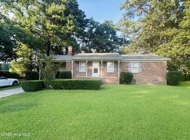 2833 Lisa Lane, Kinston, NC 28504