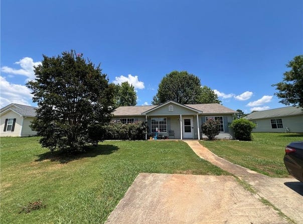 311 Dove Point, Social Circle, GA 30025