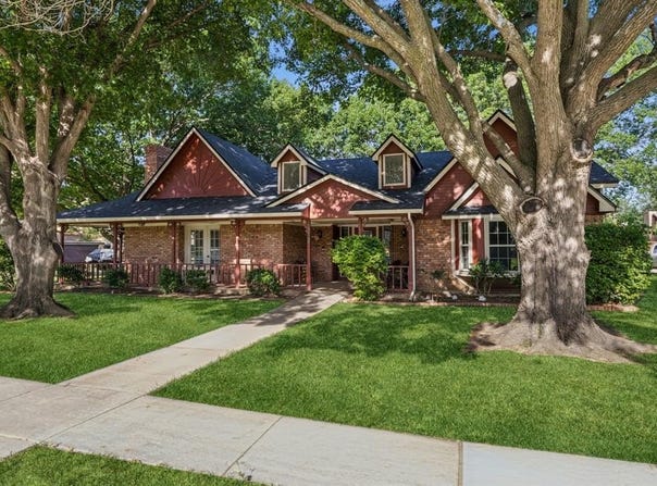 1878 Trail Ridge Drive, Lewisville, TX 75077