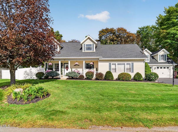 52 Troy Avenue, Wynantskill, NY 12198