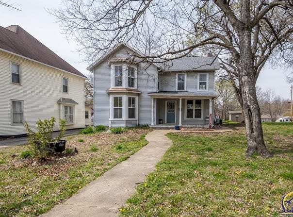 517 Nebraska ST, Holton, KS 66436