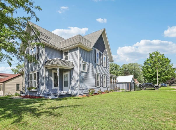 1408 1st Center Avenue, Brodhead, WI 53520